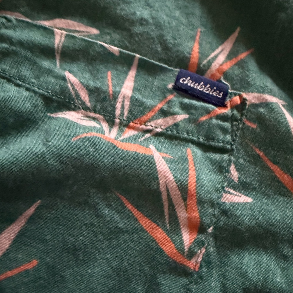 chubbies Green Short-Sleeve Button-Up with Peach Floral Print - Picture 3 of 4